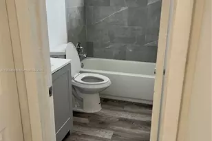 1051 NW 27th Ave, Fort Lauderdale, FL 33311 - Photo 7