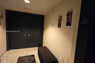 900 Biscayne Blvd, Miami, FL 33132 - Photo 5