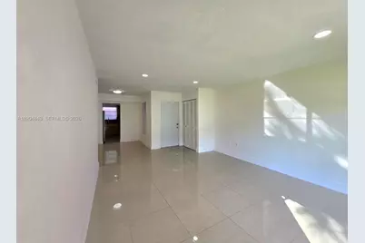 7520 SW 82nd St #G118, Miami, FL 33143 - Photo 3