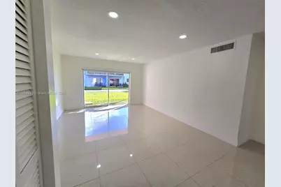 7520 SW 82nd St #G118, Miami, FL 33143 - Photo 5