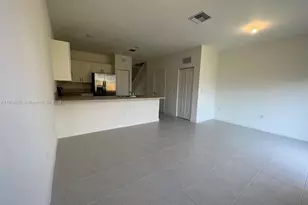 875 NE 211th St, Miami, FL 33179 - Photo 7