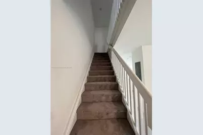 875 NE 211th St #0, Miami, FL 33179 - Photo 9