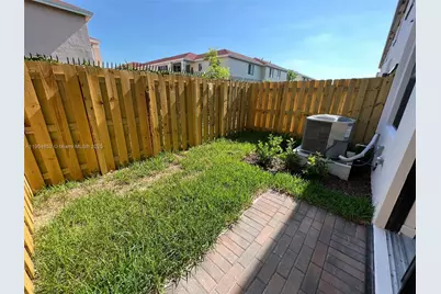 875 NE 211th St #0, Miami, FL 33179 - Photo 21