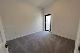 875 NE 211th St, Miami, FL 33179 - Photo 13