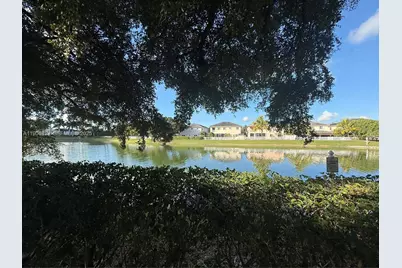 342 NE 31 Av, Homestead, FL 33033 - Photo 1