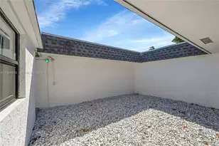 4603 King Palm Dr, Tamarac, FL 33319 - Photo 27