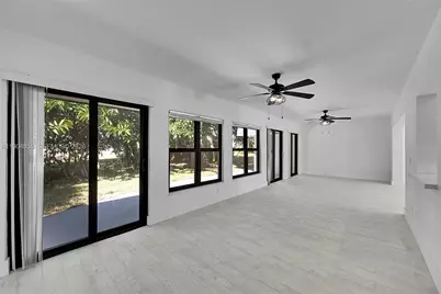 4603 King Palm Dr, Tamarac, FL 33319 - Photo 37