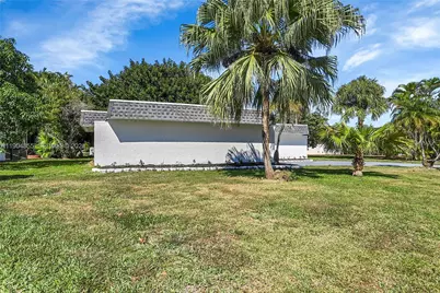 4603 King Palm Dr, Tamarac, FL 33319 - Photo 3