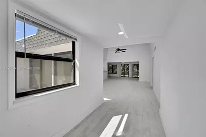 4603 King Palm Dr, Tamarac, FL 33319 - Photo 5