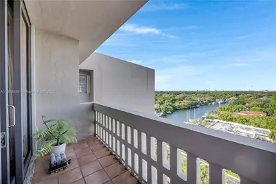 90 Edgewater Dr #PH23, Coral Gables, FL 33133 - Photo 7