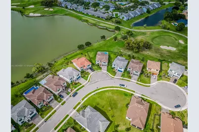 8152 NW 78th St, Tamarac, FL 33321 - Photo 43
