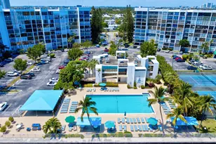 1000 Parkview Dr, Hallandale Beach, FL 33009 - Photo 19