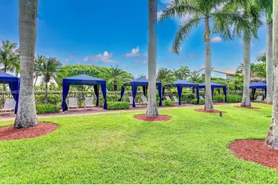 9042 Dupont Pl, Wellington, FL 33414 - Photo 7