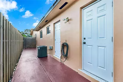 2931 SW 39th Ave #0, Miami, FL 33134 - Photo 19