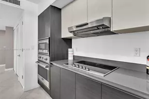 9821 E Bay Harbor Dr, Bay Harbor Islands, FL 33154 - Photo 5