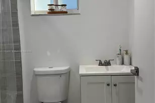 19035 NW 11th Ct, Miami Gardens, FL 33169 - Photo 3