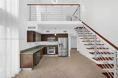 41 SE 5th St #816, Miami, FL 33131 - Photo 17