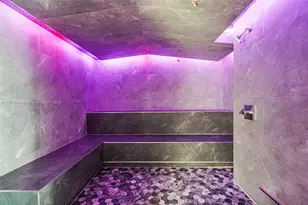 41 SE 5th St, Miami, FL 33131 - Photo 47