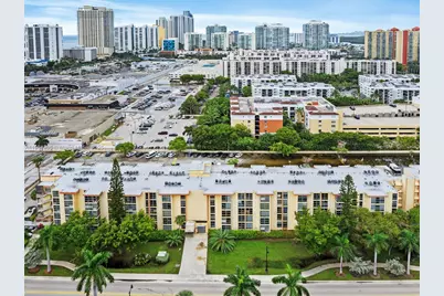 200 172nd St #108, Sunny Isles Beach, FL 33160 - Photo 35