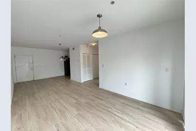 529 NE 62nd St #202, Miami, FL 33138 - Photo 3