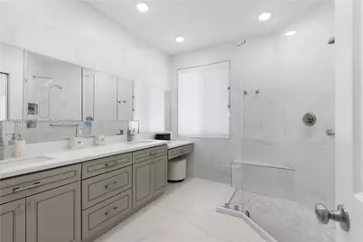 1102 Camellia Cir, Weston, FL 33326 - Photo 17