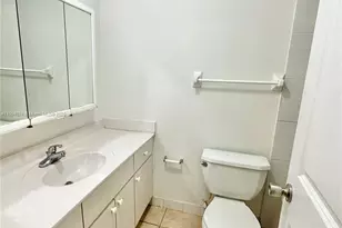 8600 SW 109th Ave, Miami, FL 33173 - Photo 17