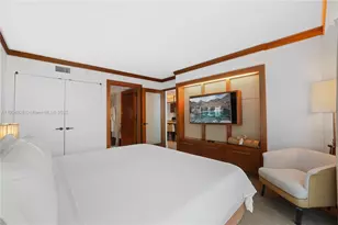 6801 Collins Ave, Miami Beach, FL 33141 - Photo 13