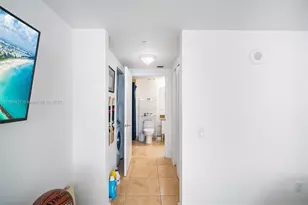 41 SE 5th St, Miami, FL 33131 - Photo 27