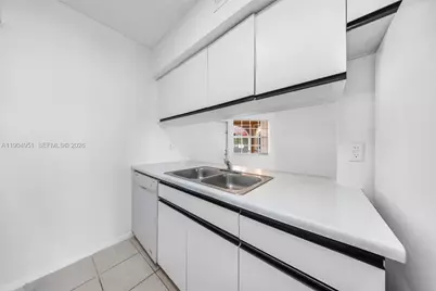 8713 SW 5th St #206, Pembroke Pines, FL 33025 - Photo 9