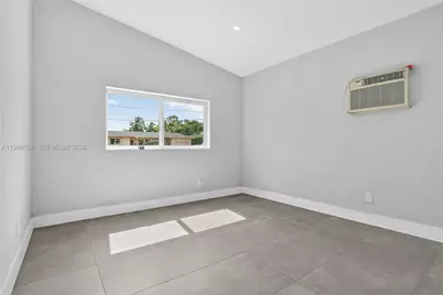 2325 NE 194 Street, Miami, FL 33180 - Photo 19