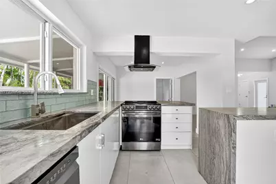 2325 NE 194 Street, Miami, FL 33180 - Photo 11