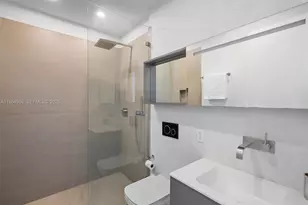 100 S Pointe Dr, Miami Beach, FL 33139 - Photo 33