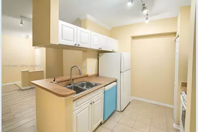 17150 N Bay Rd #2122, Sunny Isles Beach, FL 33160 - Photo 13