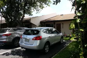 546 NE 199th Ln, Miami, FL 33179 - Photo 19