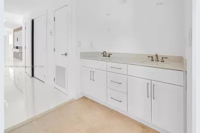 425 SW 129th Ave, Miami, FL 33184 - Photo 17