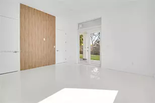 425 SW 129th Ave, Miami, FL 33184 - Photo 13