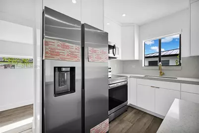 1918 Taft St, Hollywood, FL 33020 - Photo 11