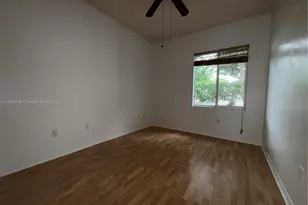 540 SE 23rd Ln, Homestead, FL 33033 - Photo 11