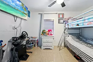 700 NW 219th Ave, Pembroke Pines, FL 33029 - Photo 21