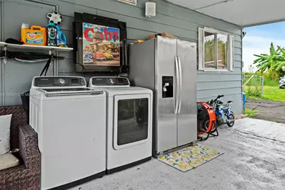 700 NW 219th Ave, Pembroke Pines, FL 33029 - Photo 23