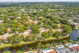 3773 Cocoplum Cir, Coconut Creek, FL 33063 - Photo 25