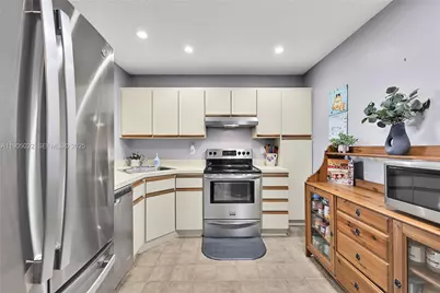 3773 Cocoplum Cir #3575, Coconut Creek, FL 33063 - Photo 5