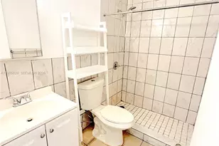 5712 W 25th Ct, Hialeah, FL 33016 - Photo 15