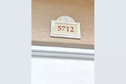 5712 W 25th Ct #5712, Hialeah, FL 33016 - Photo 5