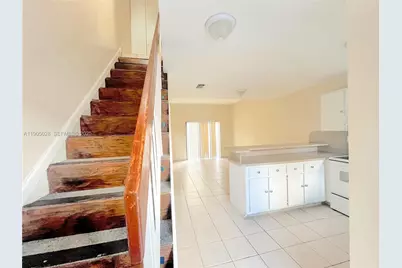 5712 W 25th Ct #5712, Hialeah, FL 33016 - Photo 5