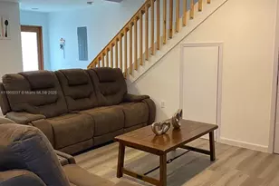 916 NW 8th St, Florida City, FL 33034 - Photo 11