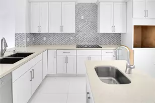 425 SW 129th Ave, Miami, FL 33184 - Photo 11