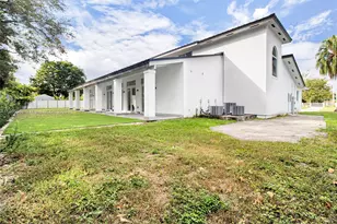 425 SW 129th Ave, Miami, FL 33184 - Photo 3