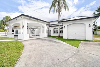 425 SW 129th Ave #0, Miami, FL 33184 - Photo 1