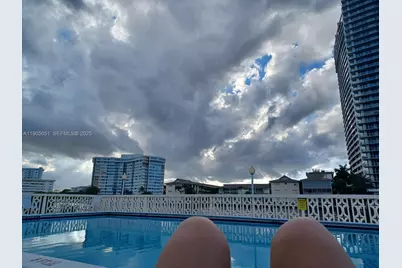 1817 S Ocean Dr #922, Hallandale Beach, FL 33009 - Photo 25